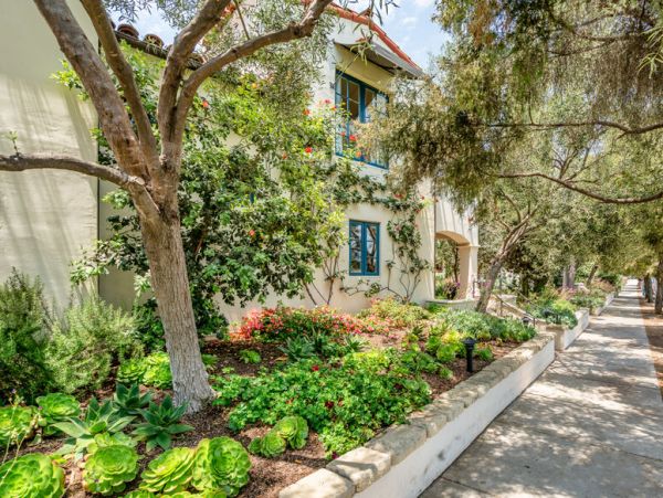 Santa Barbara Beautifully Appointed Two-Bedroom Vacation Rental