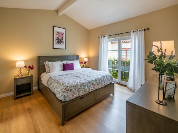 Santa Barbara Beautifully Appointed Two-Bedroom Vacation Rental