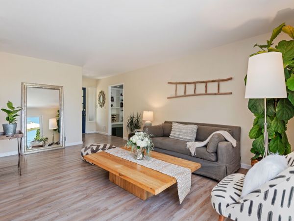 Santa Barbara County Home 999080