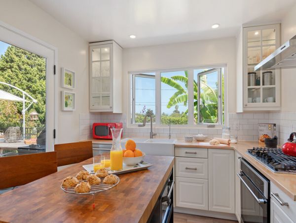 Santa Barbara County Home 999080