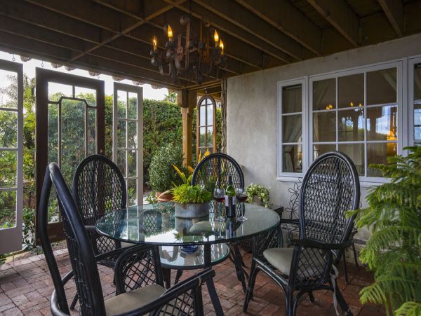 Santa Barbara County Home 999083