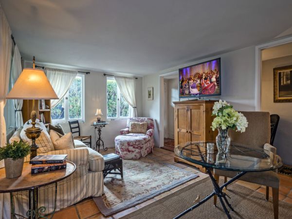 Santa Barbara County Home 999083