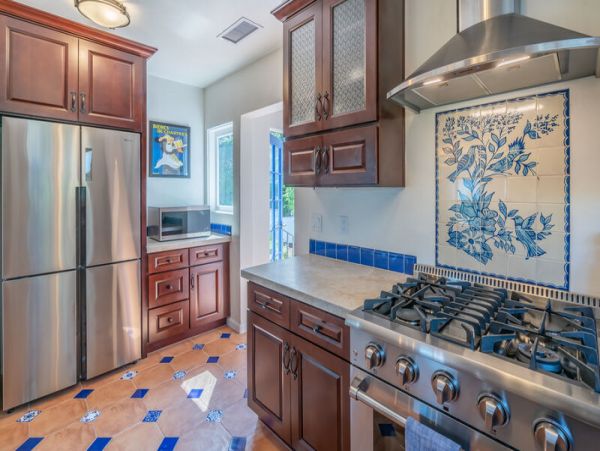 Santa Barbara County Home 999089
