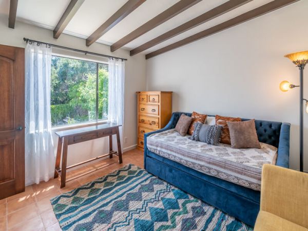 Santa Barbara County Home 999089
