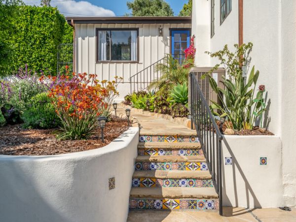 Santa Barbara County Home 999089