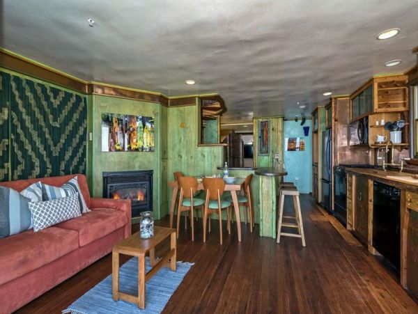 Santa Barbara County Home 999095