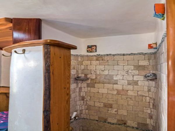 Santa Barbara County Home 999095