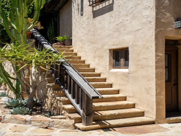 Santa Barbara County Home 999098