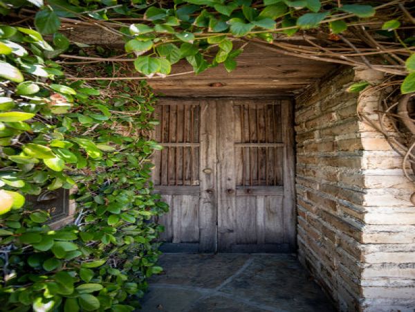 Santa Barbara County Home 999098