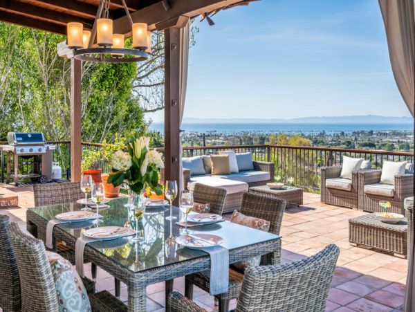 Four Bedroom House in Santa Barbara