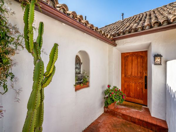 Four Bedroom House in Santa Barbara