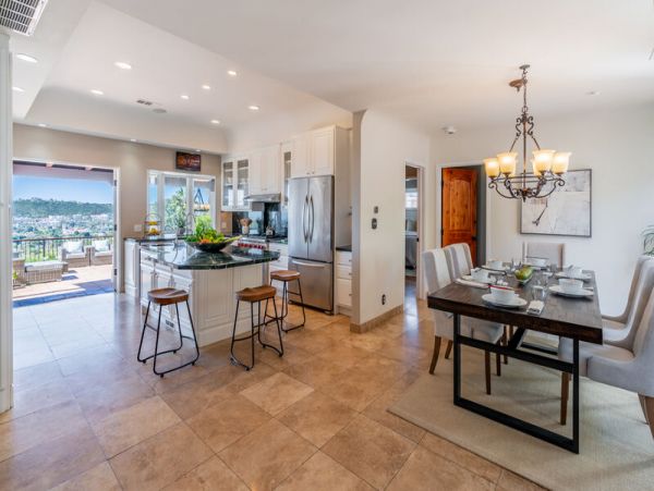 Four Bedroom House in Santa Barbara