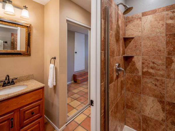 Four Bedroom House in Santa Barbara