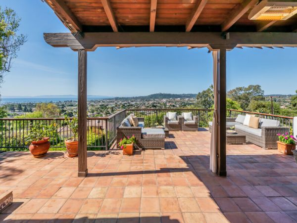 Four Bedroom House in Santa Barbara