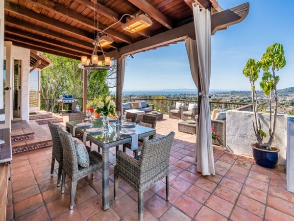 Four Bedroom House in Santa Barbara