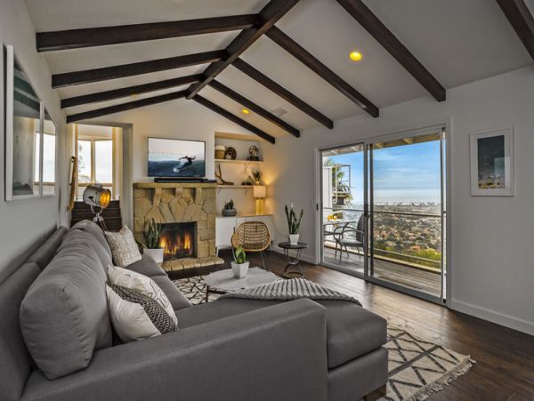 Santa Barbara County Home 999102