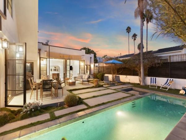 Luxury Vacation Pool Home in La Jolla Sleeps 12 Guests
