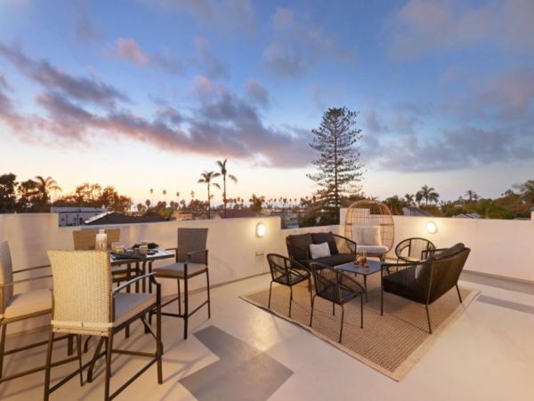 Luxury Vacation Pool Home in La Jolla Sleeps 12 Guests