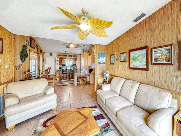 2 Bedroom Vacation Home in Holmes Beach