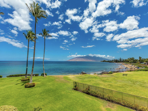 Two Bedroom Condo With Full Ocean Views & Steps To The Beach