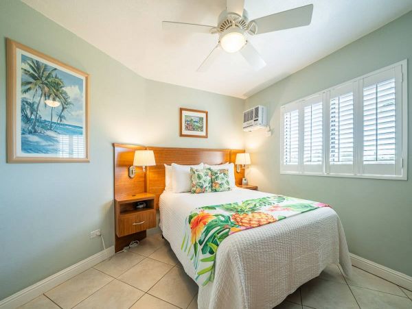 Cozy Vacation Condo with Great Pool, Mountain & Ocean Views