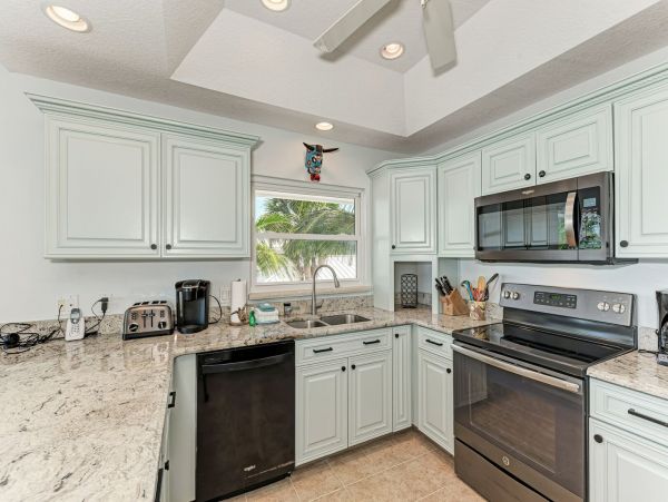Anna Maria Island Vacation Home with Private Access to the Bay