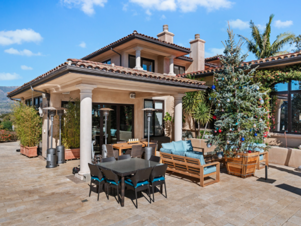 Luxury Seven Bedroom Villa With Pool Spa & Great Ocean Views