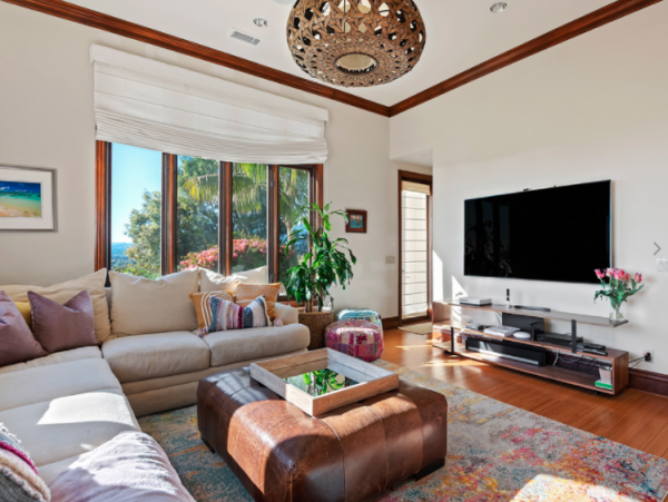Luxury Seven Bedroom Villa With Pool Spa & Great Ocean Views