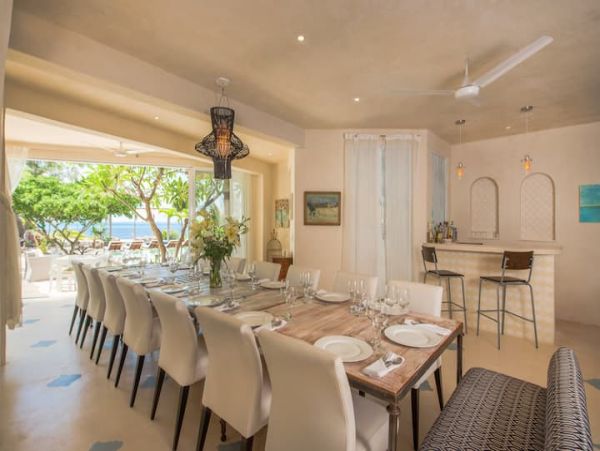 Oceanfront Vacation Home in Islas Mujeres Cancun - 16 Guests