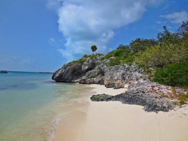 Oceanfront Vacation Home in Islas Mujeres Cancun - 16 Guests