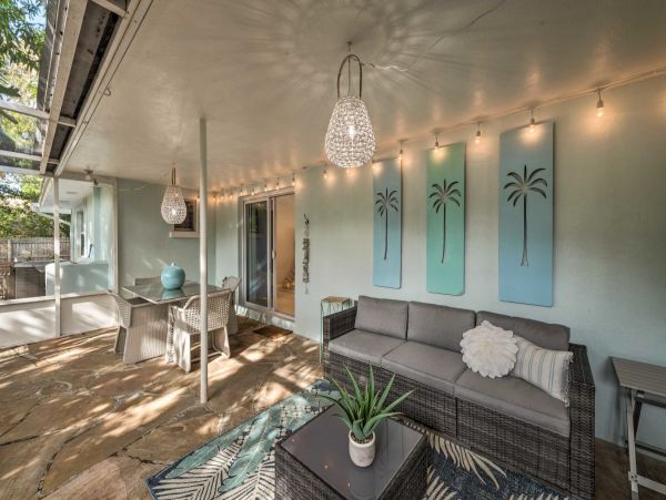 2 Bedroom Vacation Home in Sarasota 6 Guests