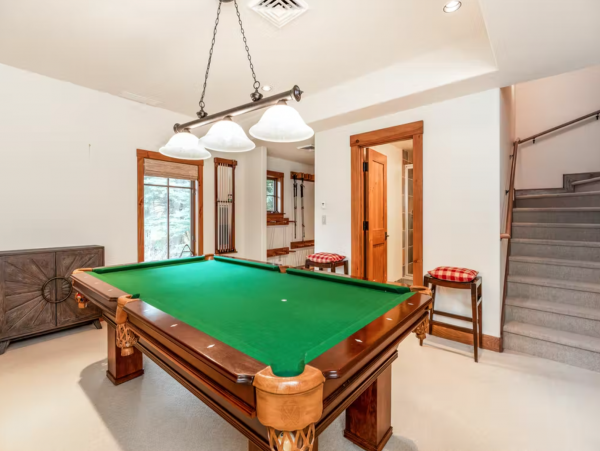 Ski in Ski Out Four Bedroom Vacation Home in Edwards