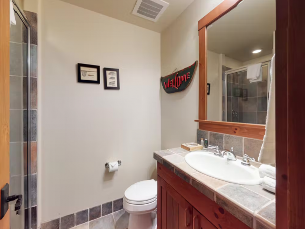 Ski in Ski Out Four Bedroom Vacation Home in Edwards