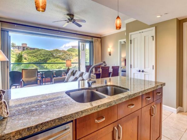 Beautiful 1 Bedroom Kaanapali Vacation Condo