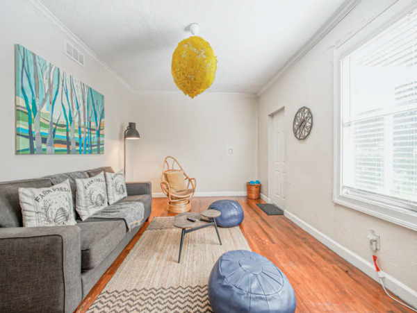 Cozy One Bedroom Vacation Rental Historic Northwood