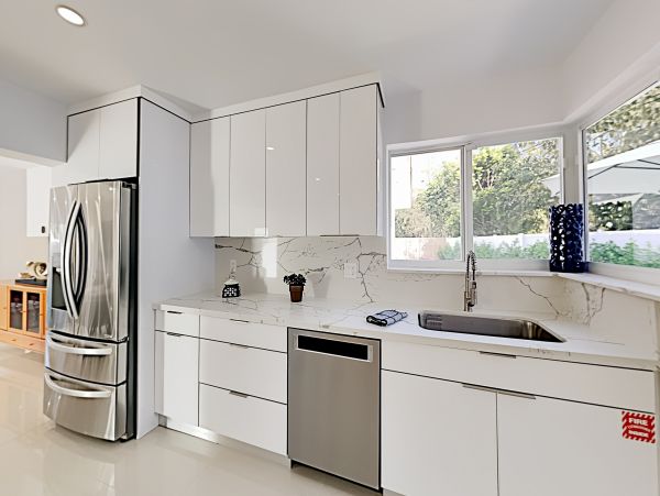 Fort Lauderdale Upscale 3 Bedroom Getaway with Private Pool