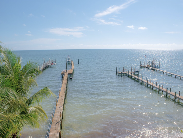 Ocean Front Vacation Home 5 Bedrooms Pool Islamorada Beach