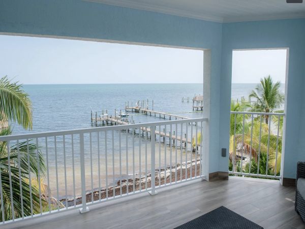Ocean Front Vacation Home 5 Bedrooms Pool Islamorada Beach