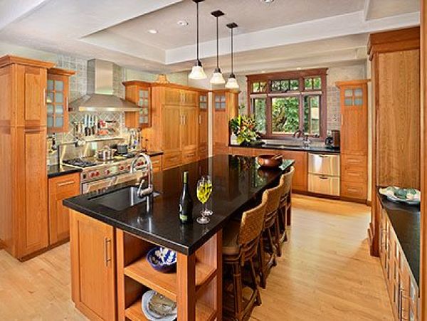 Luxury Beachfront Lahaina Vacation Rental House