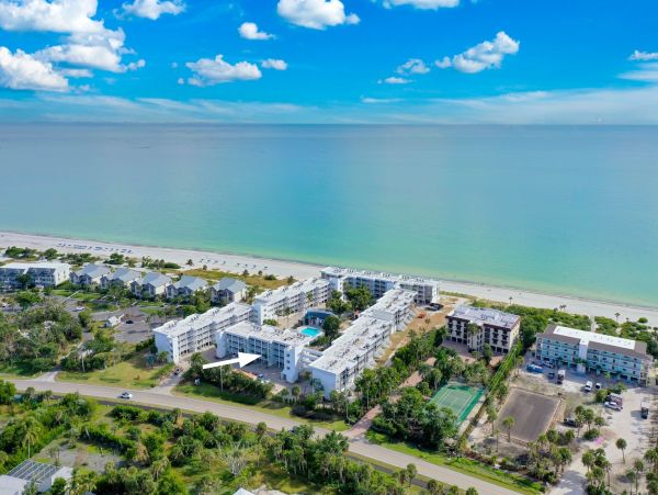Middle Gulf Drive Condo rental in Sanibel