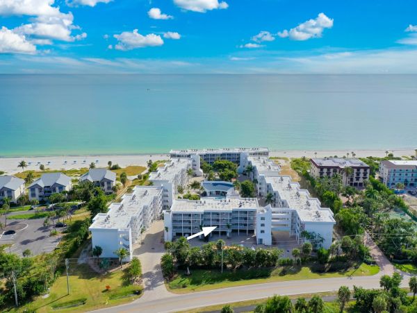Middle Gulf Drive Condo rental in Sanibel