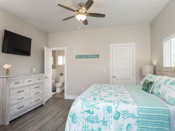 Fabulous Marathon 4 Bedroom Family Home with Private Pool
