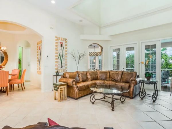 Waterfront Vacation Home In Marco Island with Boat Dock