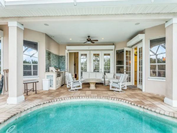 Waterfront Vacation Home In Marco Island with Boat Dock