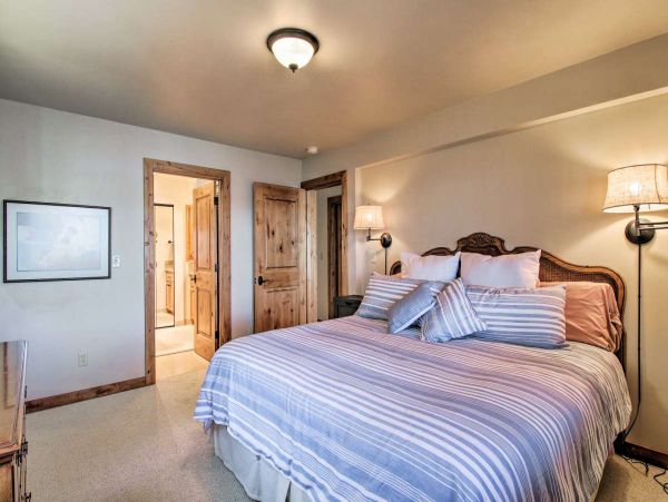 Lake Tahoe South Shore Home 999169
