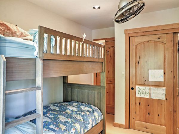 Lake Tahoe South Shore Home 999181