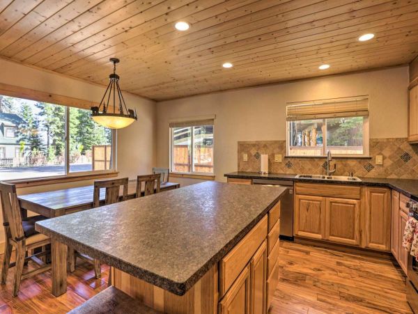 Lake Tahoe South Shore Home 999244