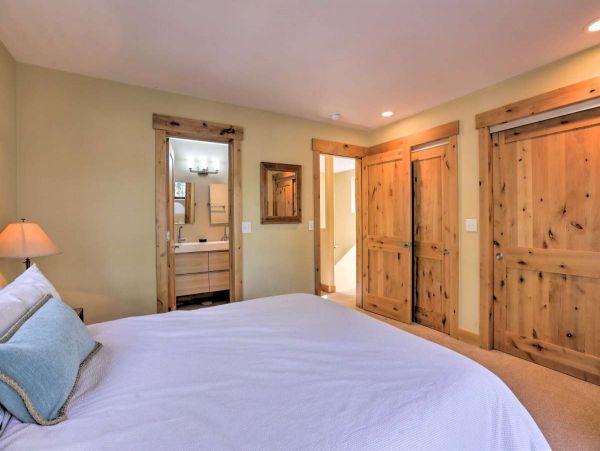 Lake Tahoe South Shore Home 999260