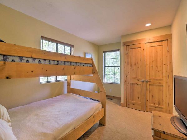 Lake Tahoe South Shore Home 999260