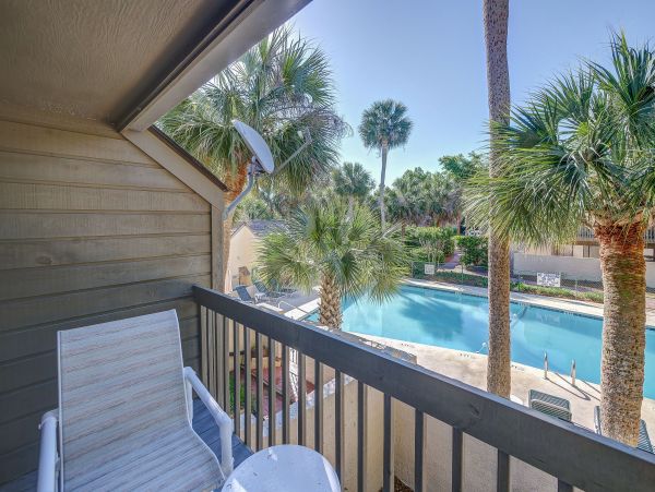 3 Bedroom Villa 10 min walk to the beach